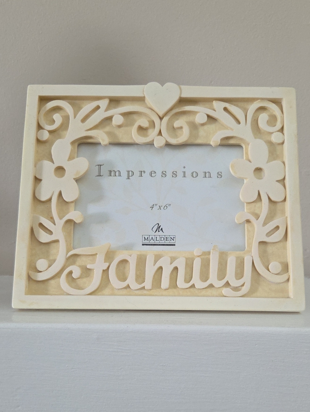 Malden Cream "Family" Decorative Photo Frame - 4x6
